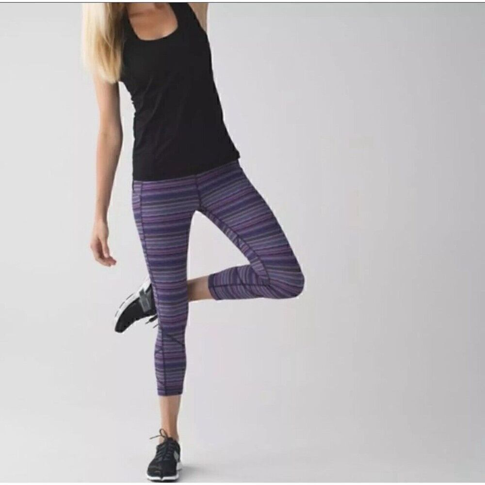 Lululemon Pace Rival Crop Space Dye Twist Violet Size 4 Small Purple Stripe Yoga